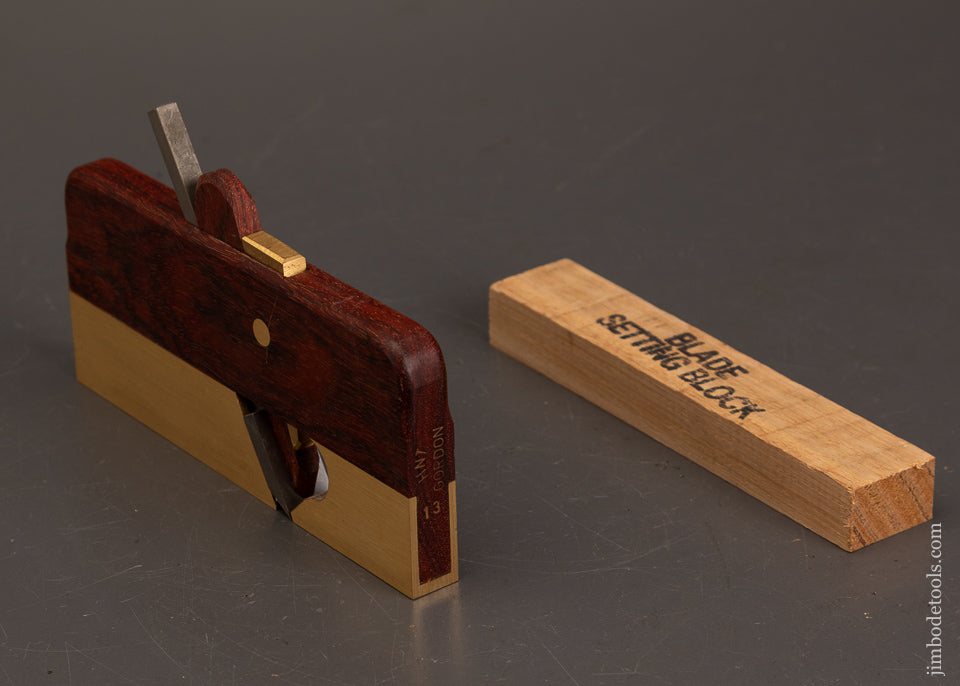 Near-Mint-H.N.T.-GORDON-Gidgee-&-Brass-Rabbet-Plane-121998