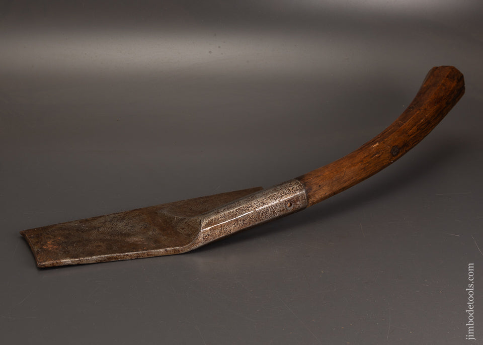 Early-French-Doloire-Single-Bevel-Hewing-Axe-122004
