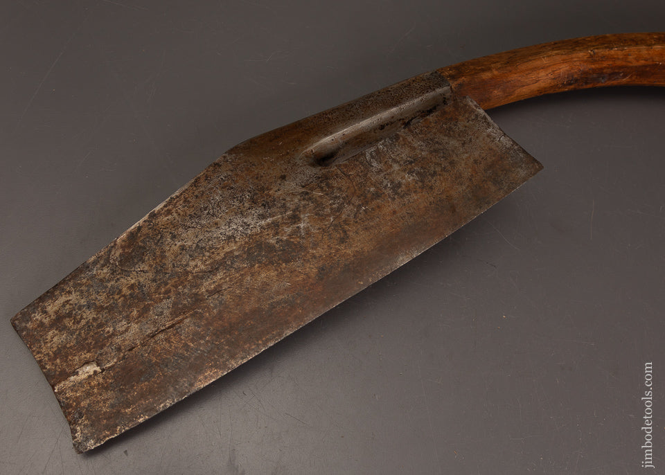 Early-French-Doloire-Single-Bevel-Hewing-Axe-122004