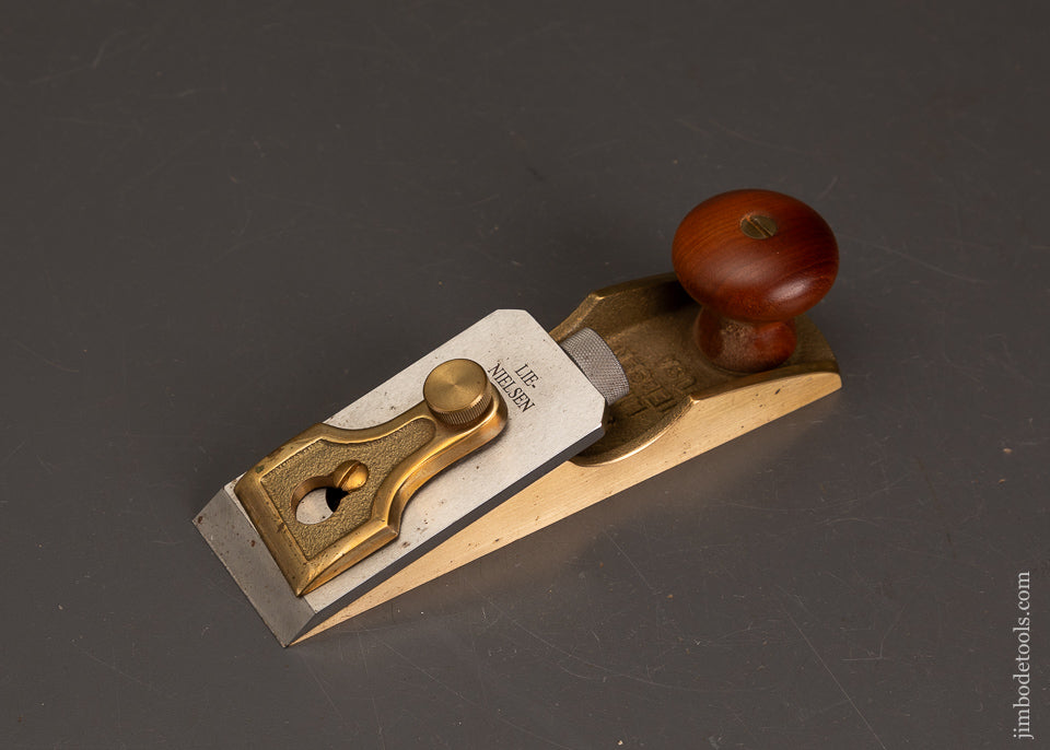 LIE-NIELSEN-No.-97-1/2-Chisel-Edge-Plane-122019
