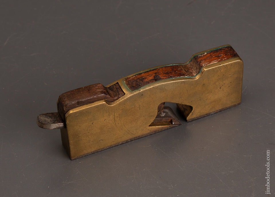 POPPING-Gunmetal-Shoulder-Plane-122255