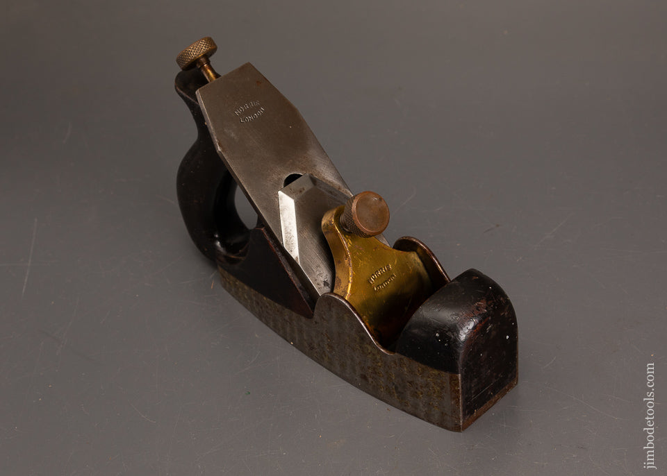 Extra-Fine-NORRIS-A5-Infill-Smooth-Plane-with-Original-Engine-Turned Sides-&-Patent-Adjuster-122410