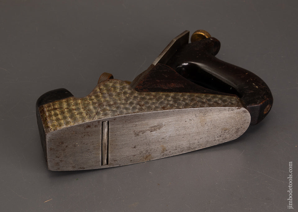 Extra-Fine-NORRIS-A5-Infill-Smooth-Plane-with-Original-Engine-Turned Sides-&-Patent-Adjuster-122410