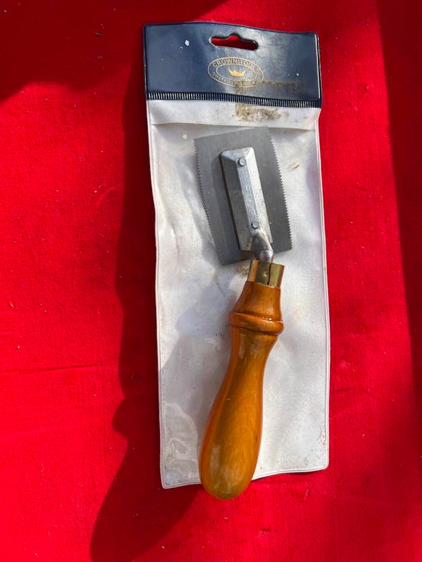 Near Mint Crown Veneer Saw - 96810