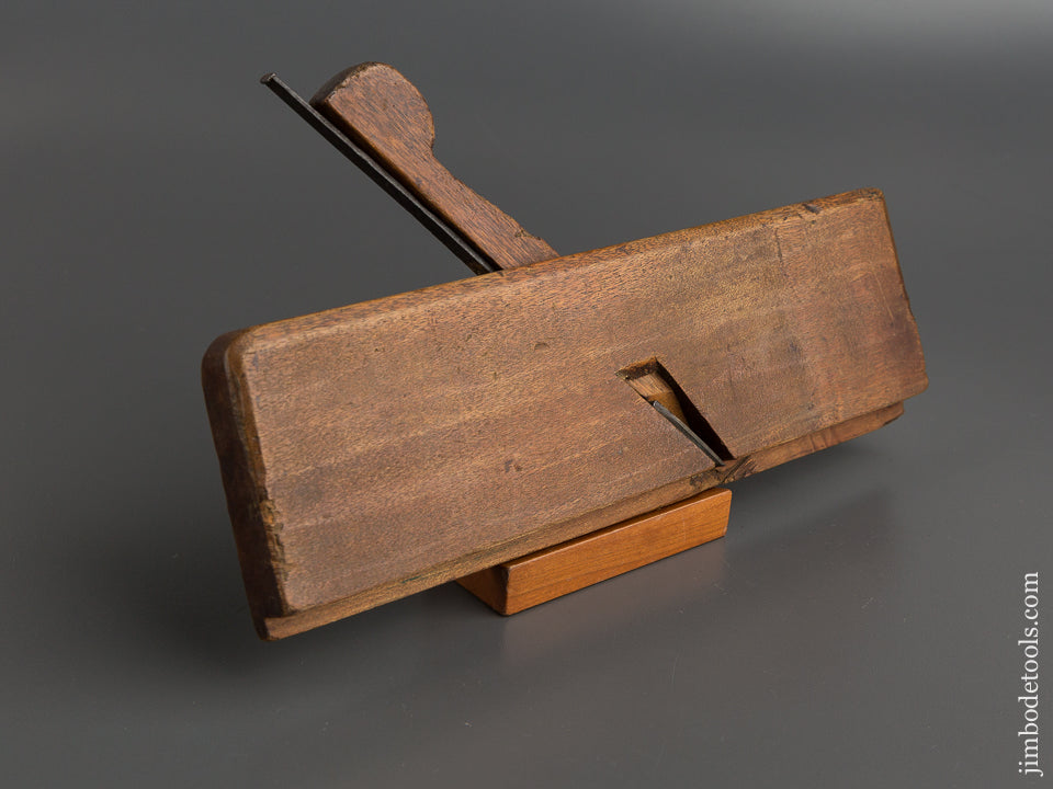 I. NICHOLSON IN WRENTHAM Pre-1746 Ten inch Yellow Birch Molding Plane - 79198 -