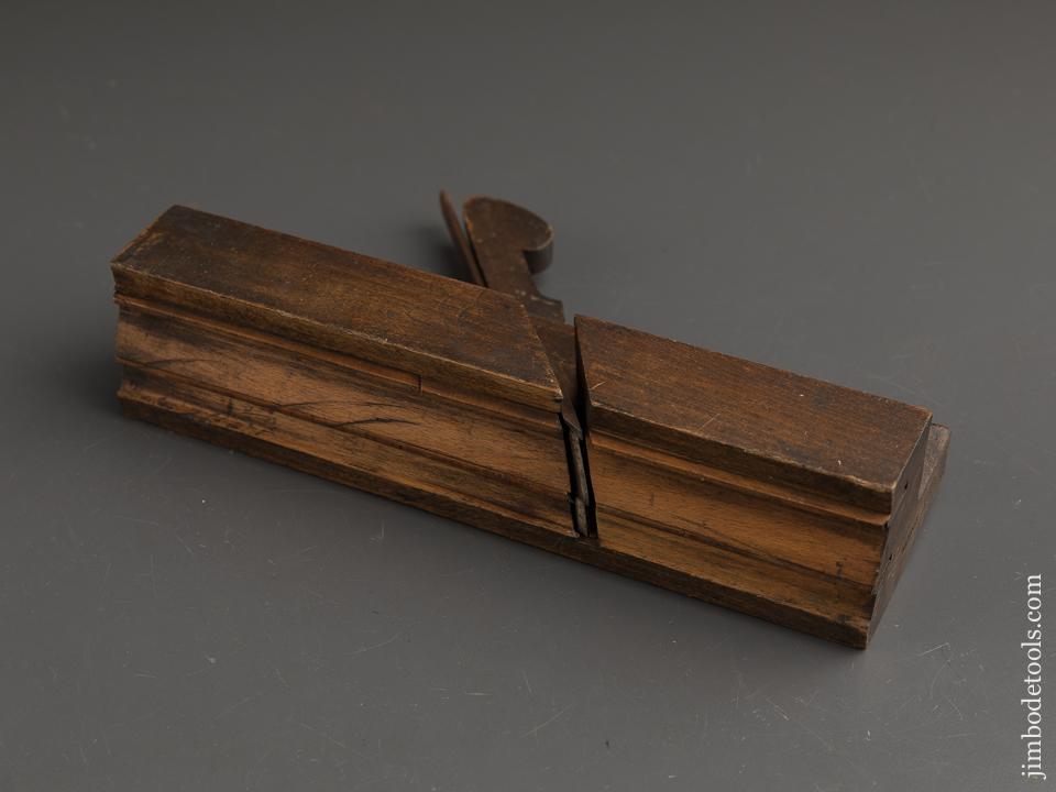 18th Century IOHN GREEN 2 14 inch Wide Crispy Complex Molding Plane circa 1754-1808 GOOD+  - 90076