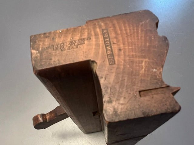 Massive 2 3/4 Inch Wide Moulding Plane by SUMMERS VARVIL 1840-67 - 67768R