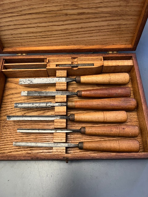 Set of ADDIS Carving Tools in Original Box With Stones- 74409 -