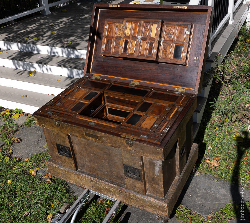 Spectacular Cabinet Maker’s Tool Chest with 22 Compartments - EXCELSIOR 104974