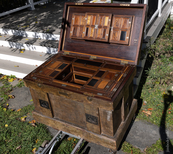 Spectacular Cabinet Maker’s Tool Chest with 22 Compartments - EXCELSIOR 104974