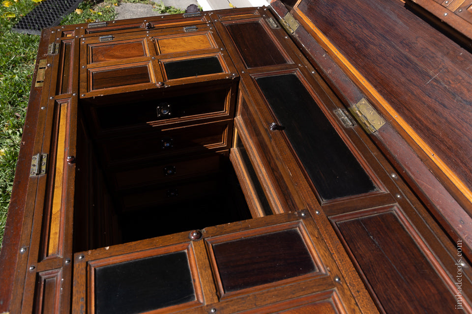 Spectacular Cabinet Maker’s Tool Chest with 22 Compartments - EXCELSIOR 104974