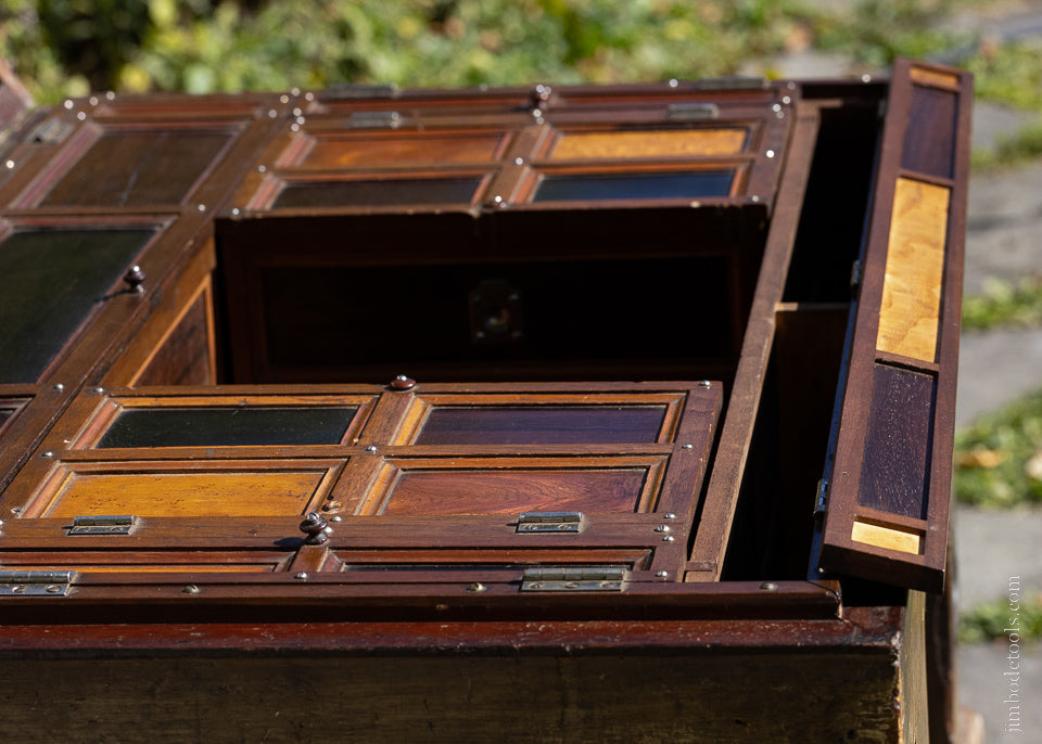 Spectacular Cabinet Maker’s Tool Chest with 22 Compartments - EXCELSIOR 104974