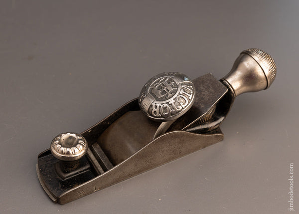Rare BAILEY VICTOR No. 1 1/2 Block Plane with Microphone Style Tail Handle - EXCELSIOR 110693