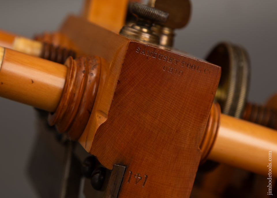 Remarkable-SANDUSKY-No.-141-Boxwood-Center-Wheel-Plow-Plane-with-Ivory-Tips-EXCELSIOR-122323-AS-OF-OCT-11