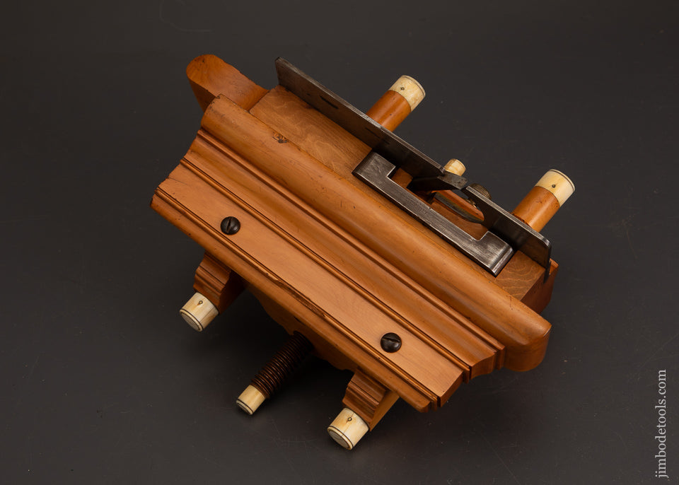 Remarkable-SANDUSKY-No.-141-Boxwood-Center-Wheel-Plow-Plane-with-Ivory-Tips-EXCELSIOR-122323-AS-OF-OCT-11