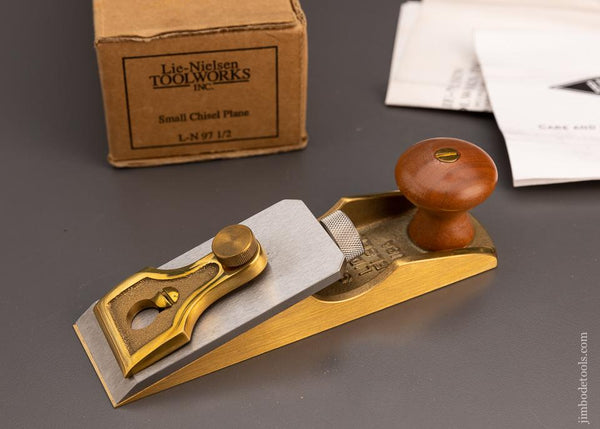 LIE NIELSEN No. 97 1/2 Small Chisel Plane Mint in Box - 100206