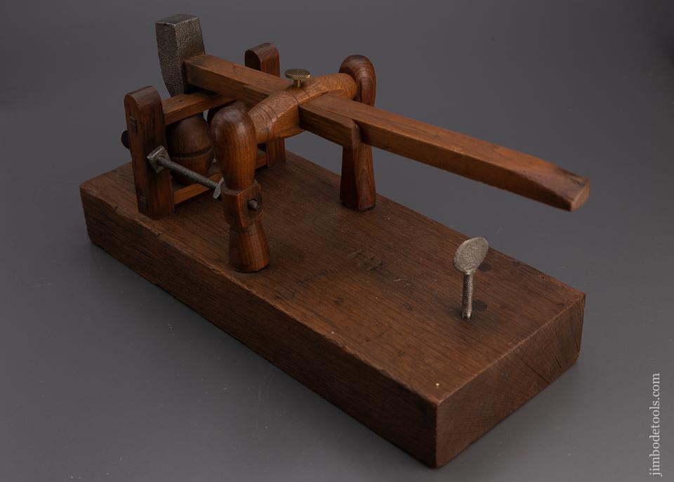 Amazing Hammer & Anvil Type Saw Set - 100739