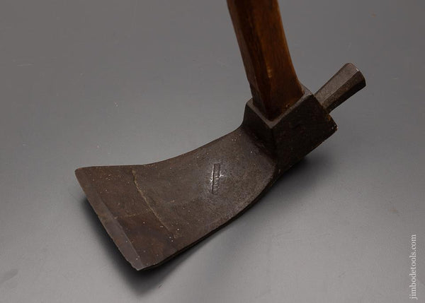 Lovely Hand-Forged Curvy Framing Adze with Octagonal Poll - 100740