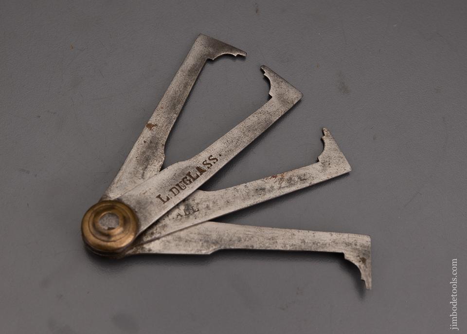 Unusual 4 Leg Calipers - 100878