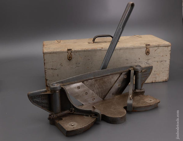 Excellent User LION MITER TRIMMER No. 4 POOTATUCK CORP. Stratford, CONN. -  101027