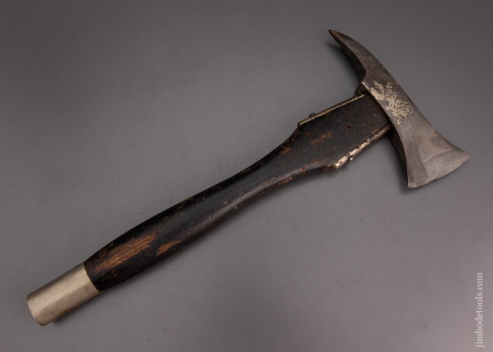 Pretty Boarding Axe Style Fireman’s Hatchet - 101090