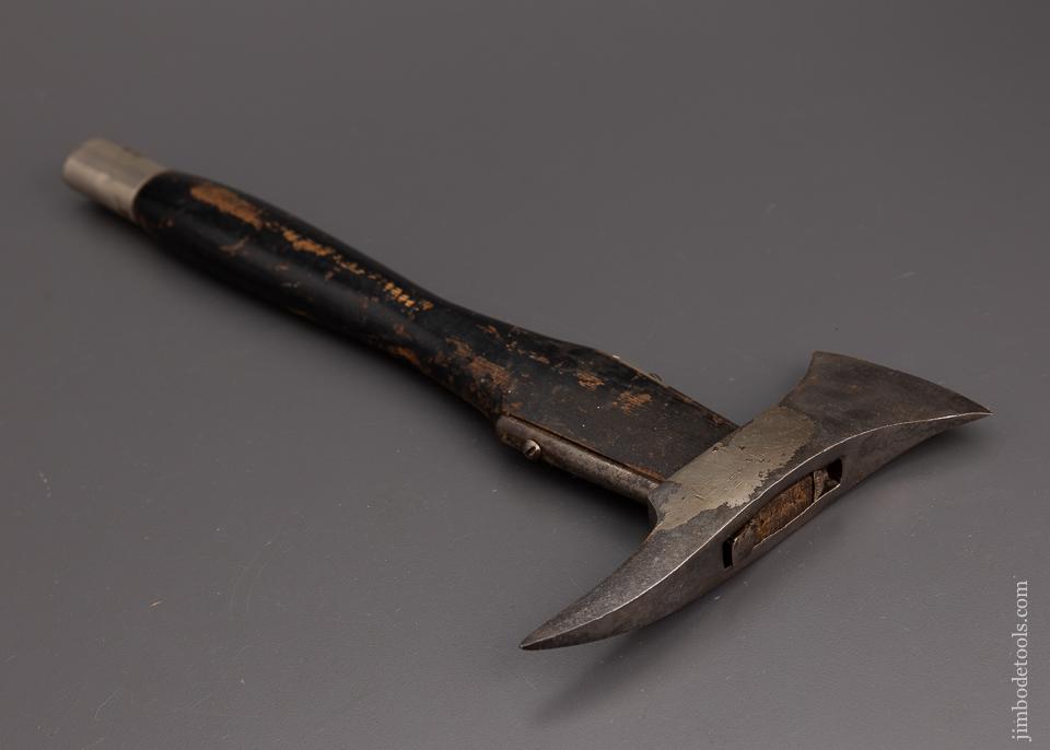 Pretty Boarding Axe Style Fireman’s Hatchet - 101090