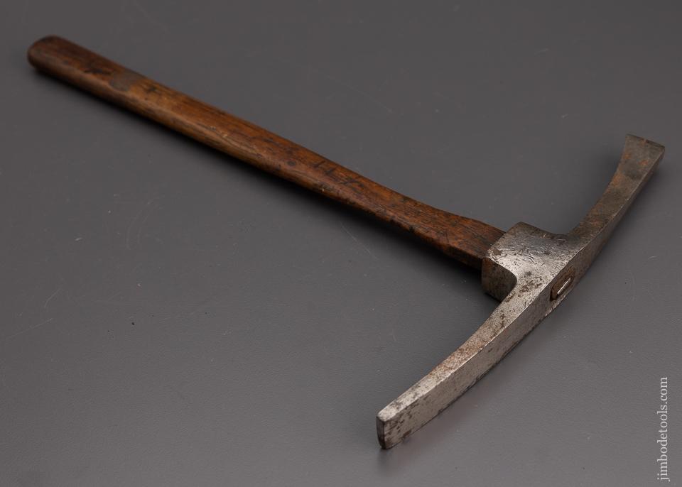 Interesting Early Specialty Hammer - 101092