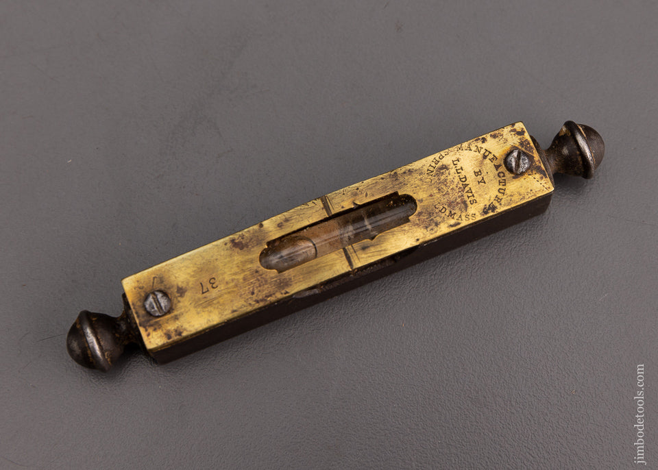 Rare DAVIS No. 37 Pocket Level with Machined Sides - 101154