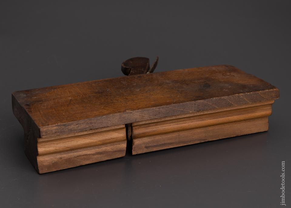 1 7/8 Inch Fenced Reverse Ogee Moulding Plane VARVILL & SON Good+ - 101212