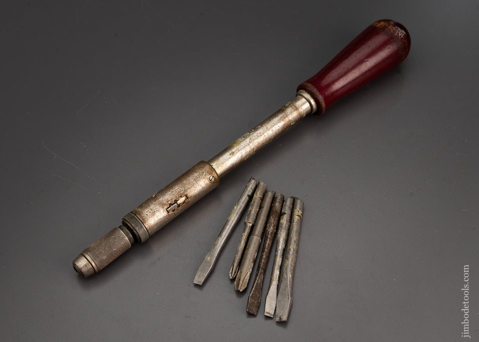 STANLEY No. 130A Hand Drill with 6 Bits - 101269