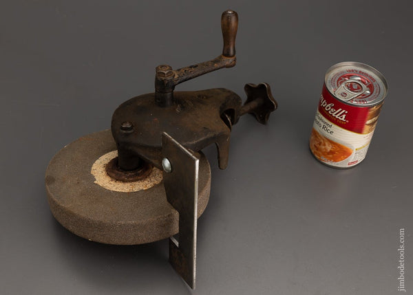 Great Working Hand Grinder with 6 1/4 Inch Wheel & Tool Rest - 101447