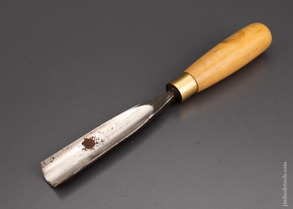 Big, Wide 1 1/8 Inch ADDIS Carving Chisel with Boxwood Handle #8 Sweep - 101467