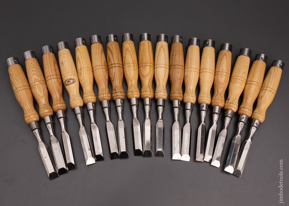 17 New Old Stock 5/8 Inch Chisels - 101476