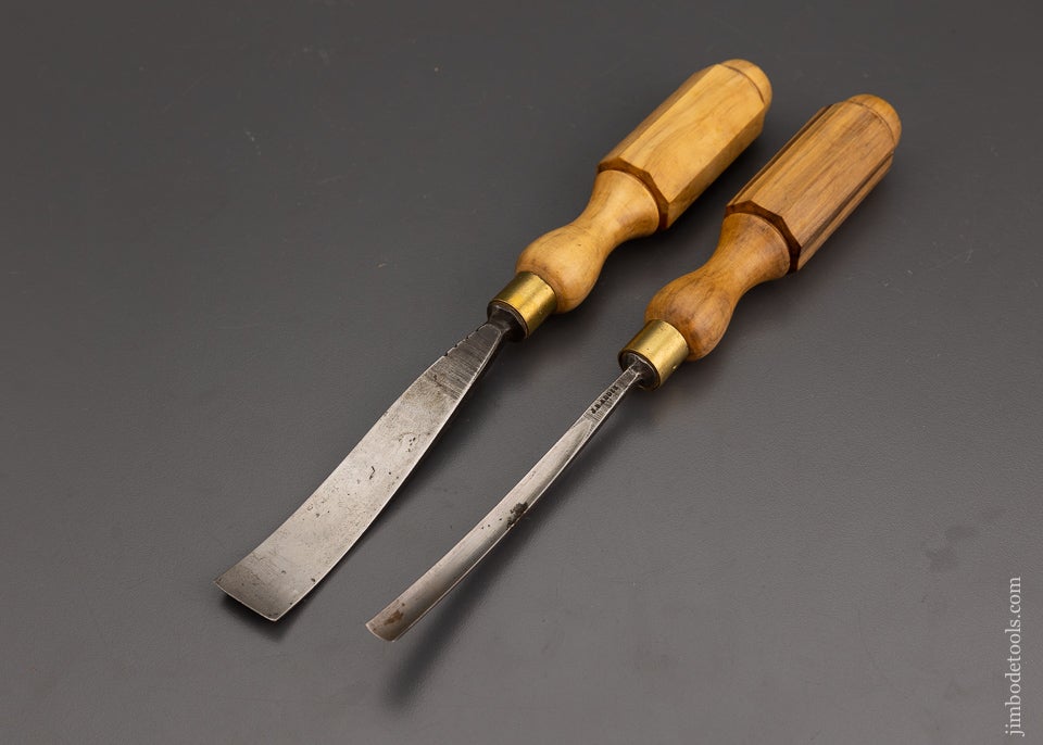 2 ADDIS Carving Gouges 3/8 & 7/8 Inch Boxwood Handles - 101628