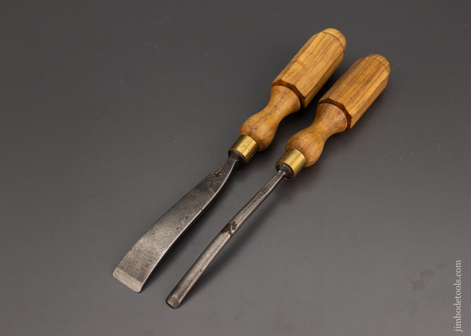 2 ADDIS Carving Gouges 3/8 & 7/8 Inch Boxwood Handles - 101628
