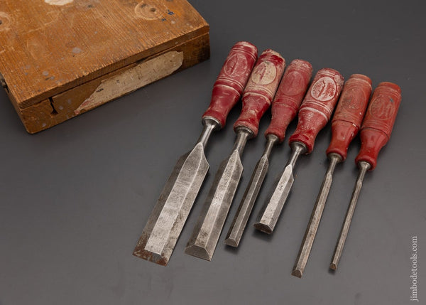 Coveted E.A. BERG ESKILSTUNA 6 Piece Chisel Set on Box - 101838