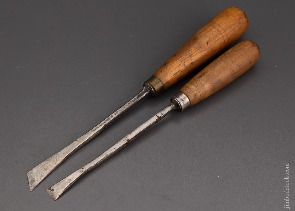 2 Fishtail Carving Chisels BUCK - 101853