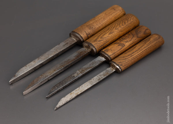 ISAAC GREAVES Set of 4 Pig Sticker Mortise Chisels - 101978
