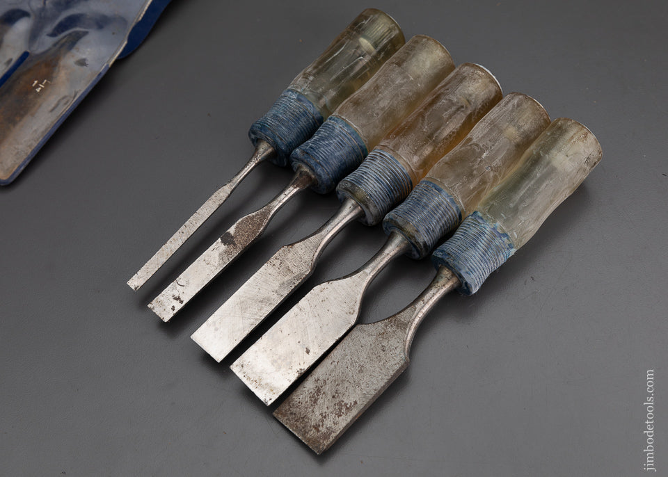 Set of 5 CRAFTSMAN Chisels - 102112