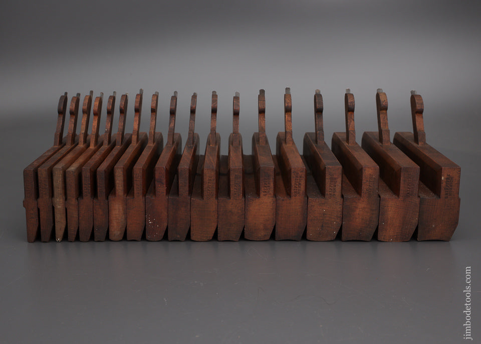  EXTRA FINE Set of Eighteen Hollows & Rounds Moulding Planes by GRIFFITHS NORWICH circa 1803-1958 - 102115