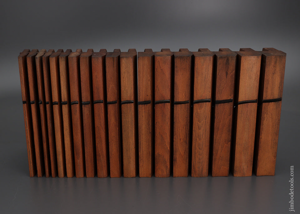  EXTRA FINE Set of Eighteen Hollows & Rounds Moulding Planes by GRIFFITHS NORWICH circa 1803-1958 - 102115