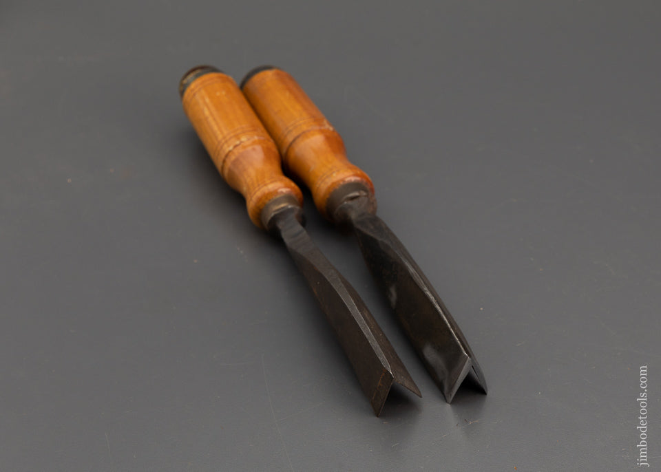 Monster Large Pair of ADDIS V Parting Tools Carving Gouges - 102362 ...