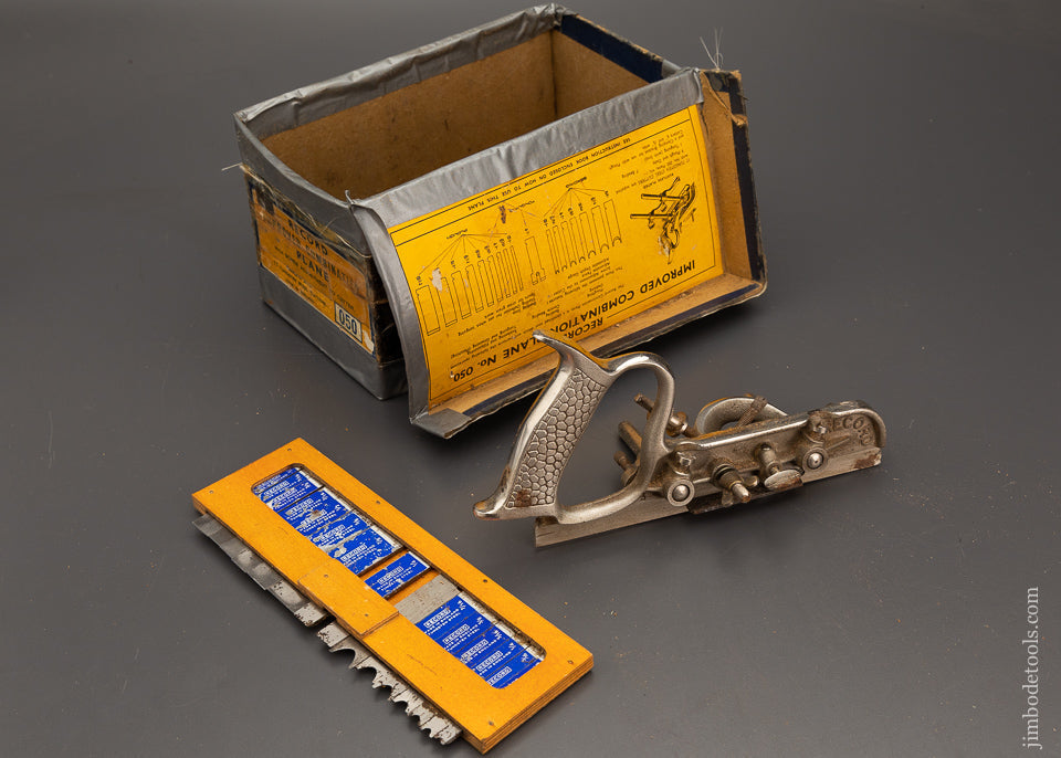 RECORD No. 050 Plane 100% Complete in Original Box - 102436