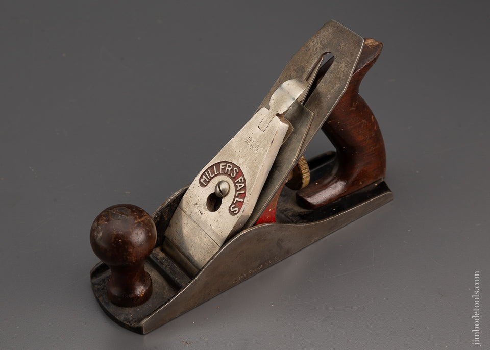 Fine MILLERS FALLS No. 9 Smooth Plane - 102613