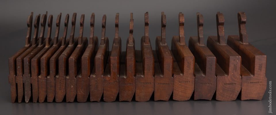 Near Mint KING & CO. HULL Skewed Set of 18 Hollow & Round Planes - 102834