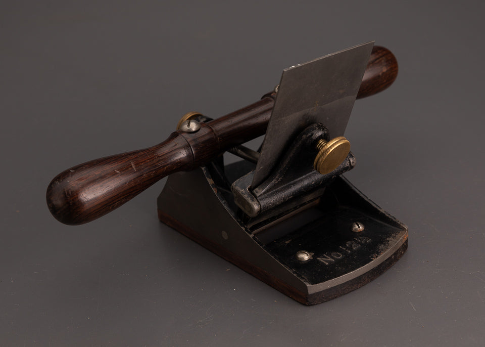 Extra Fine STANLEY No. 12 1/2 Scraper Plane with Original Iron - 102981
