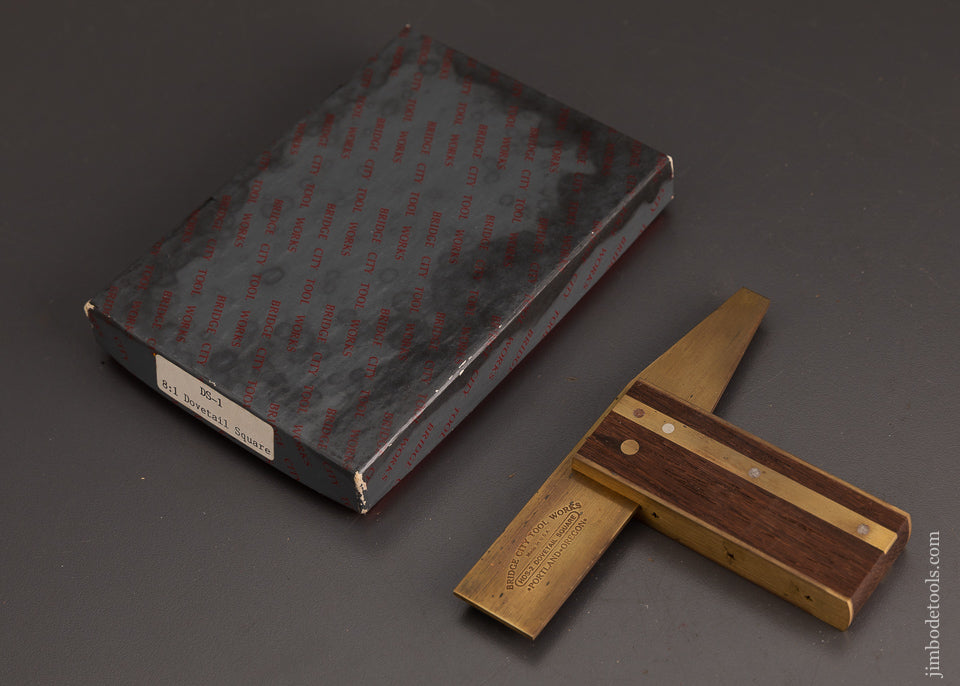 BRIDGE CITY TOOL WORKS DS1 - 8:1 Dovetail Square in Original Box - 103022
