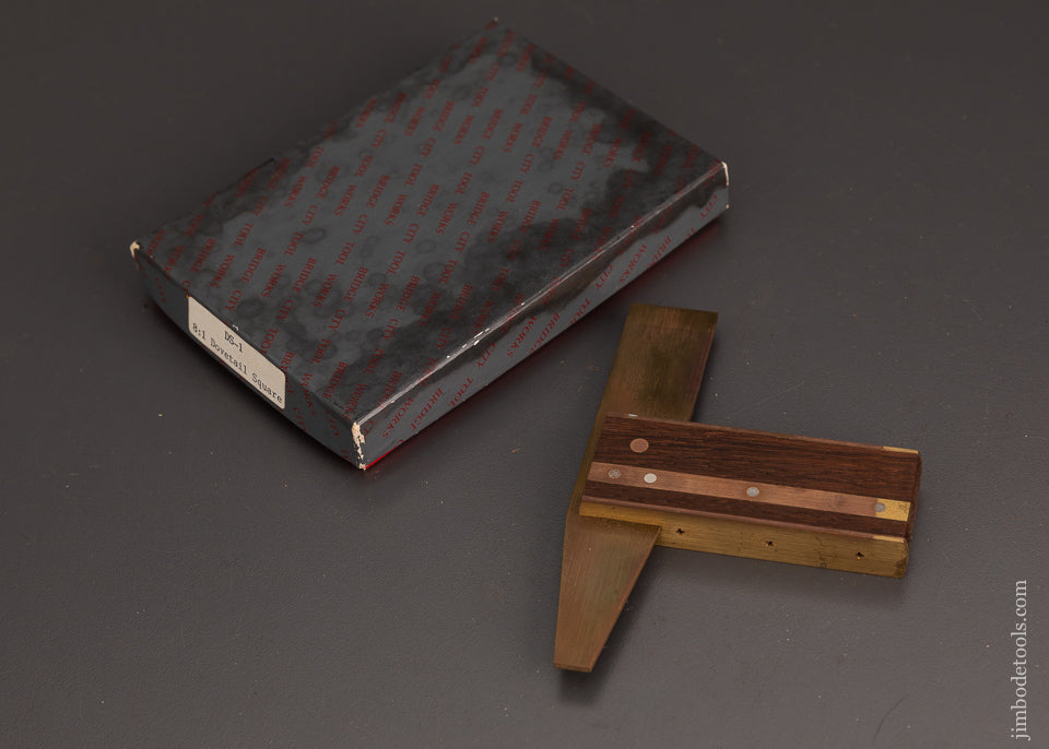 BRIDGE CITY TOOL WORKS DS1 - 8:1 Dovetail Square in Original Box - 103022