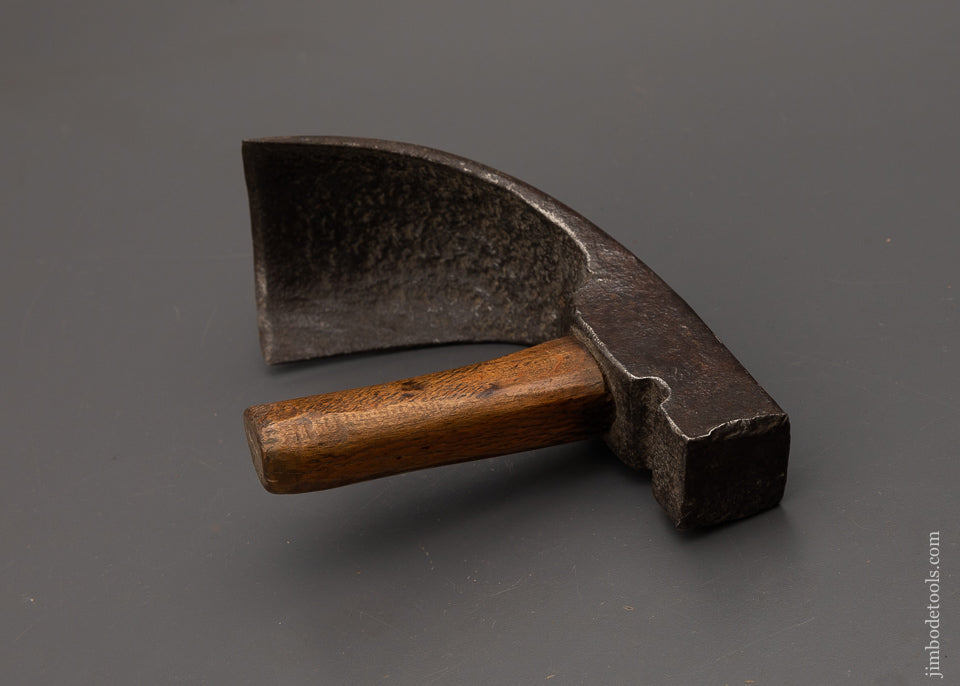 Early, Small Bowl Adze 3 3/4 Inch Edge - 103097