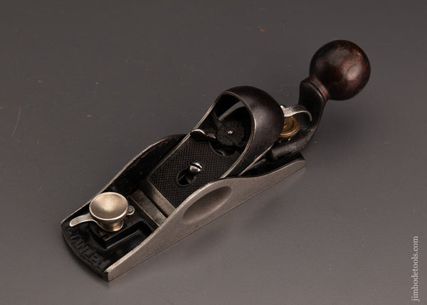 Fine STANLEY No. 9 3/4 Tail Handle Block Plane with Adjustable Mouth - 103197